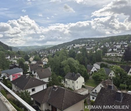 Gemütliche schicke Eigentumswohnung in herrlicher Aussichtslage !
